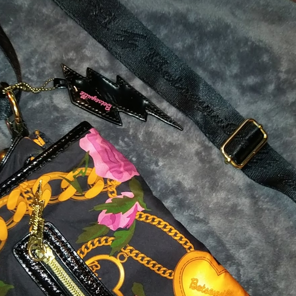🎃👛BETSEYVILLE crossbody purse - Picture 4 of 5